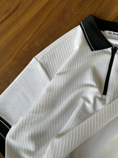 Monochrome Frill
